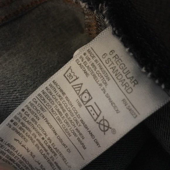 Old Navy Rockstar Midrise Jeans SOLD - Picture 5 of 5